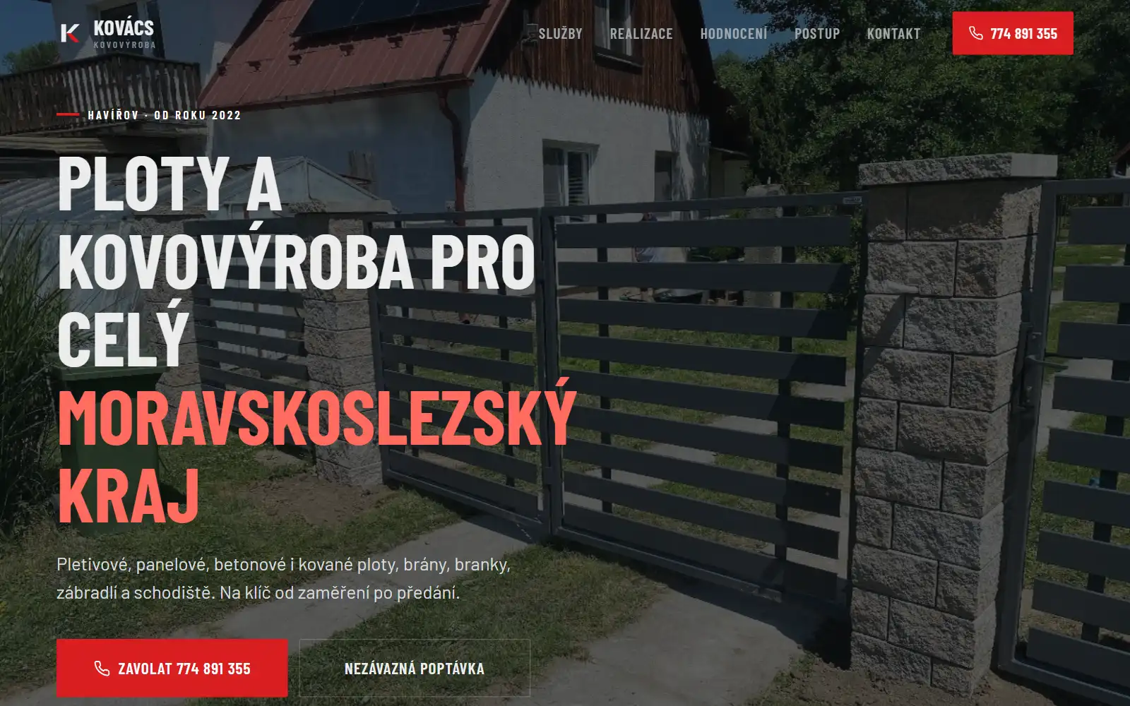 Web pro kovovýrobu a ploty – celoobrazovková fotka realizace, červený akcent a telefonní číslo v hlavičce
